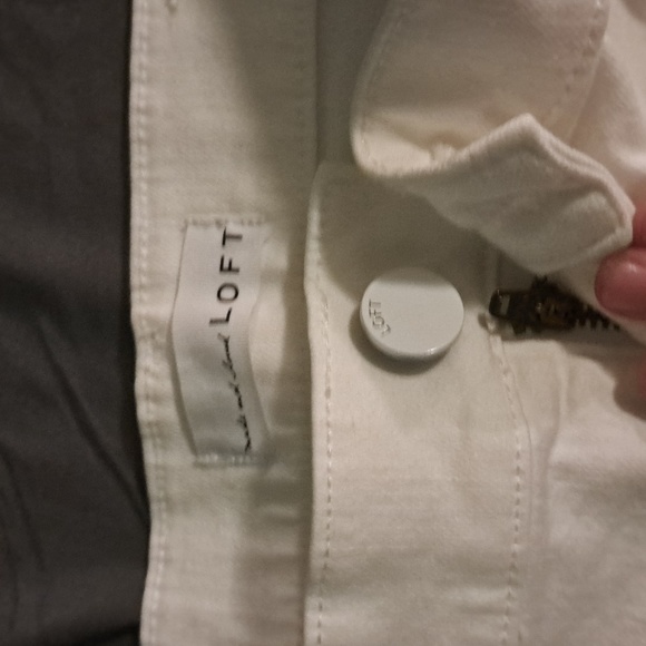 White flaired jeans - Picture 3 of 3